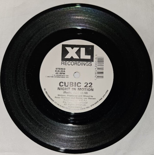 Cubic 22 - Night In Motion (7") (XL Recordings)