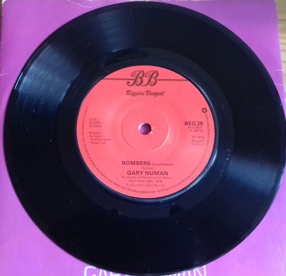 Miniatyrbild: Gary Numan - Complex (7", Single, Red) (Beggars Banquet, Beggars Banquet)