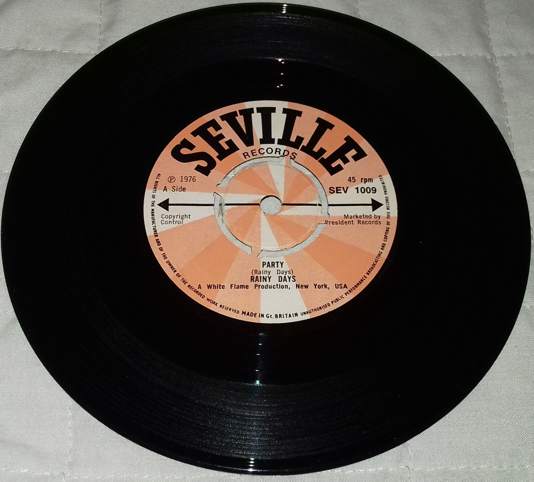 Rainy Days - Party (7") (Seville Records)