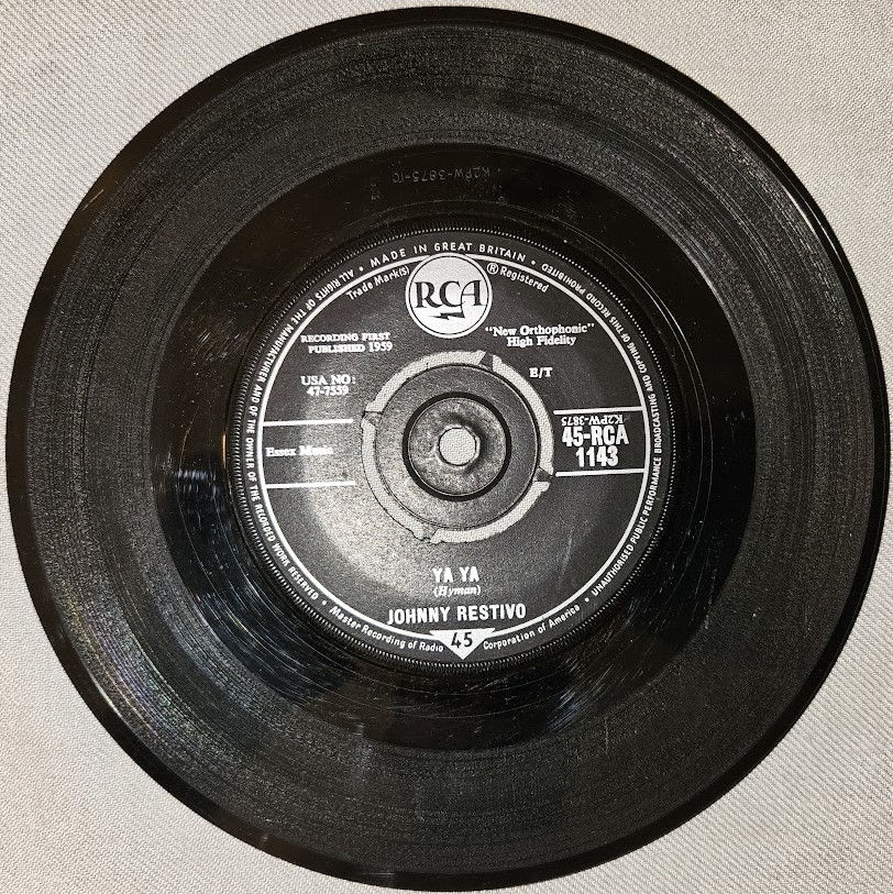 Pikkukuva: Johnny Restivo - The Shape I'm In (7", Single, 4 p) (RCA)