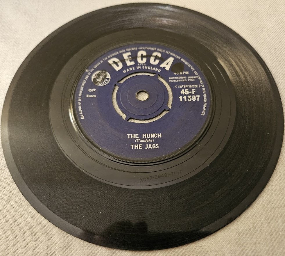 The Jags - The Hunch / Cry Wolf (7") (Decca)