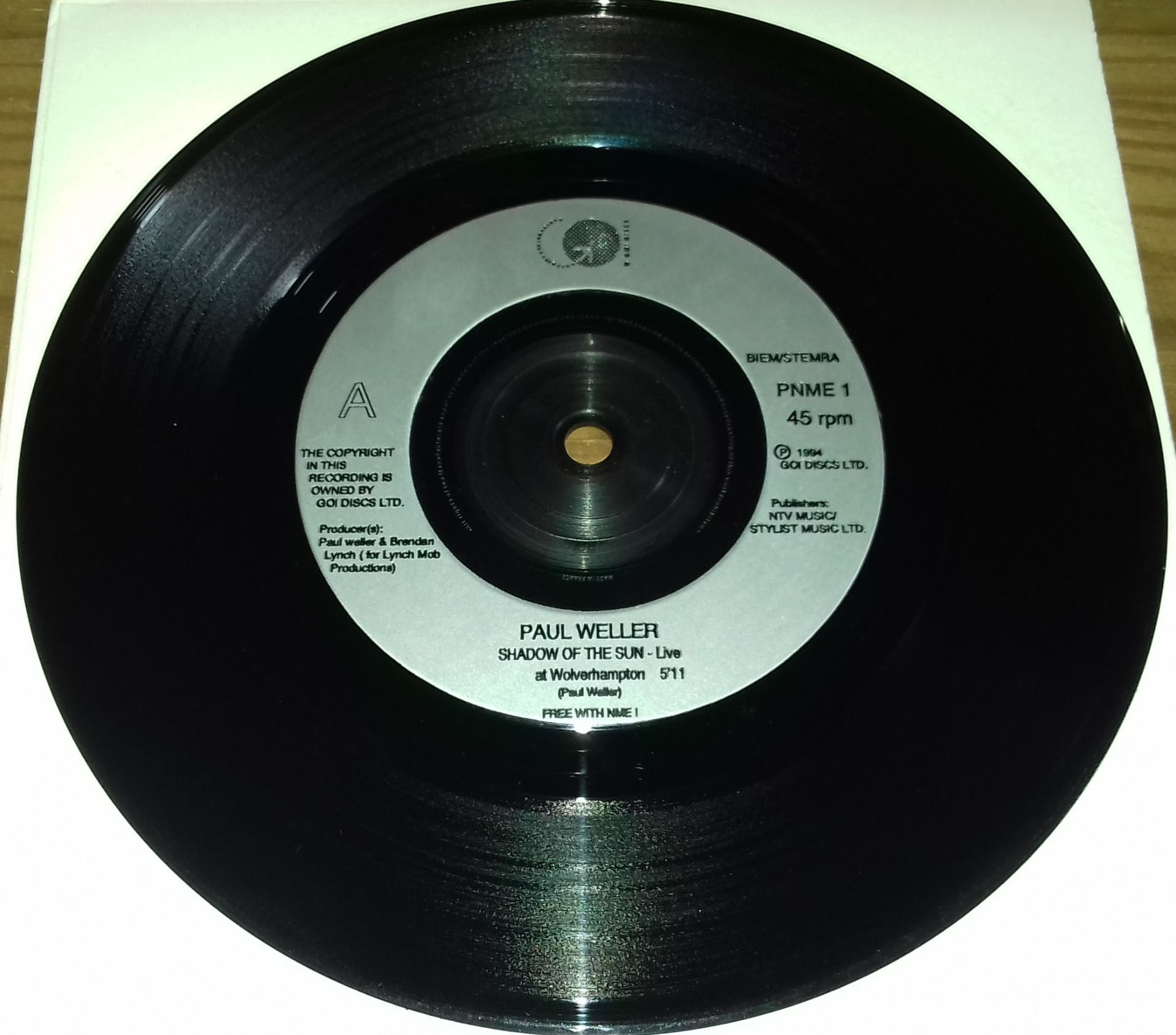 Paul Weller - Shadow Of The Sun (Live At Wolverhampton) (7", Single) (Go! Discs