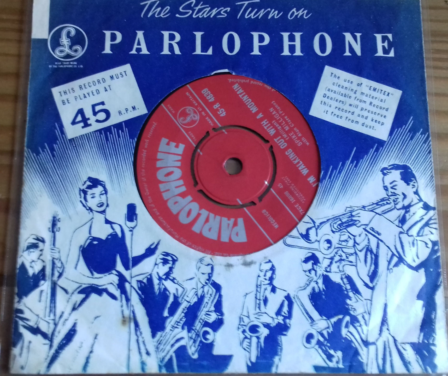 Spike Milligan - I'm Walking Out With A Mountain (7") (Parlophone)