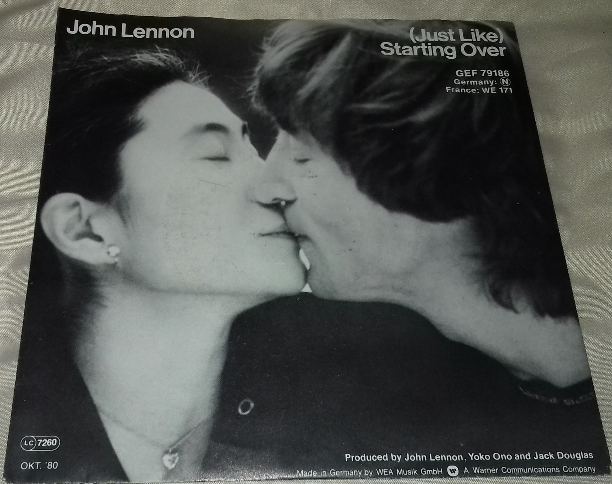 John Lennon - (Just Like) Starting Over (7", Single) (Geffen Records, Geffen Re