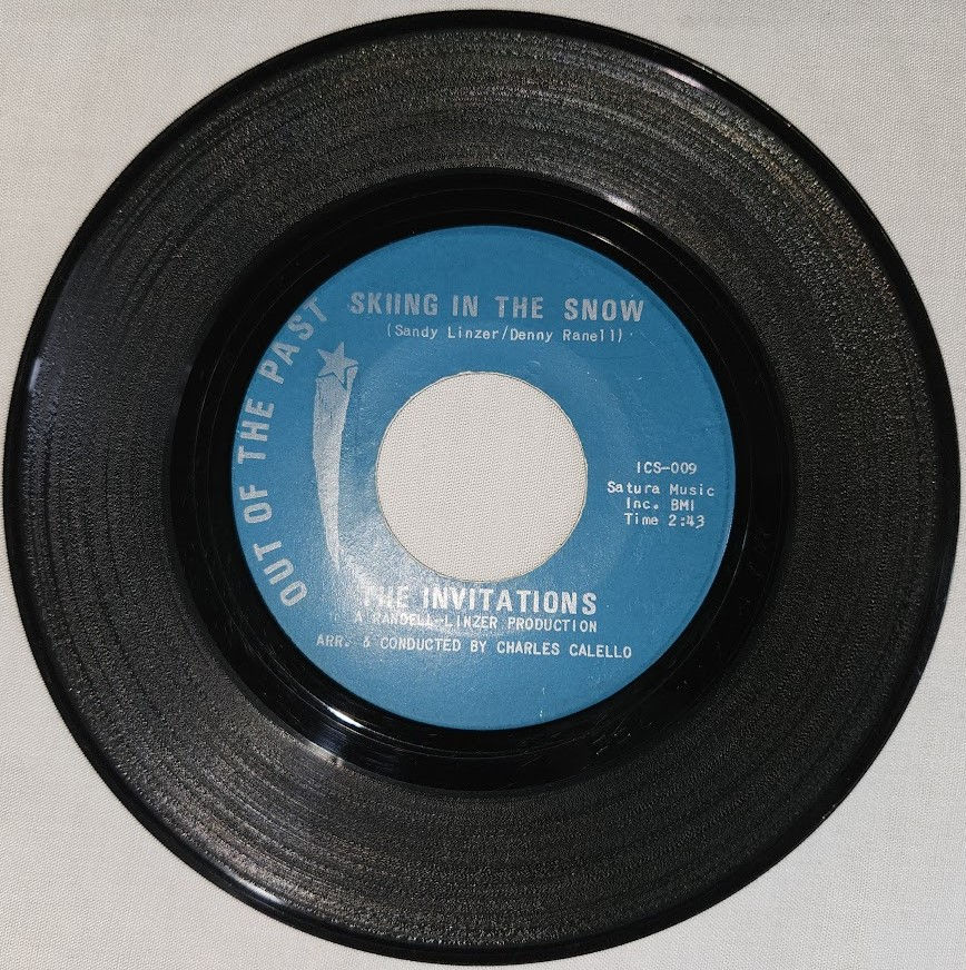 The Invitations – Skiing In The Snow (7") (Out Of The Past)