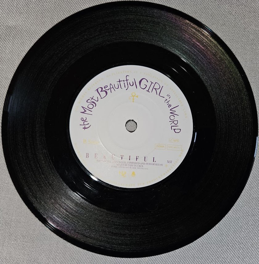תמונה ממוזערת: The Artist (Formerly Known As Prince) - The Most Beautiful Girl In The World (7"