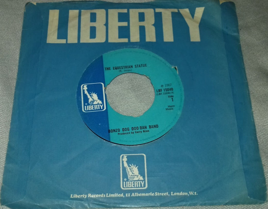 Bonzo Dog Doo-Dah Band - The Equestrian Statue (7", Single, Mono, 3-P) (Liberty