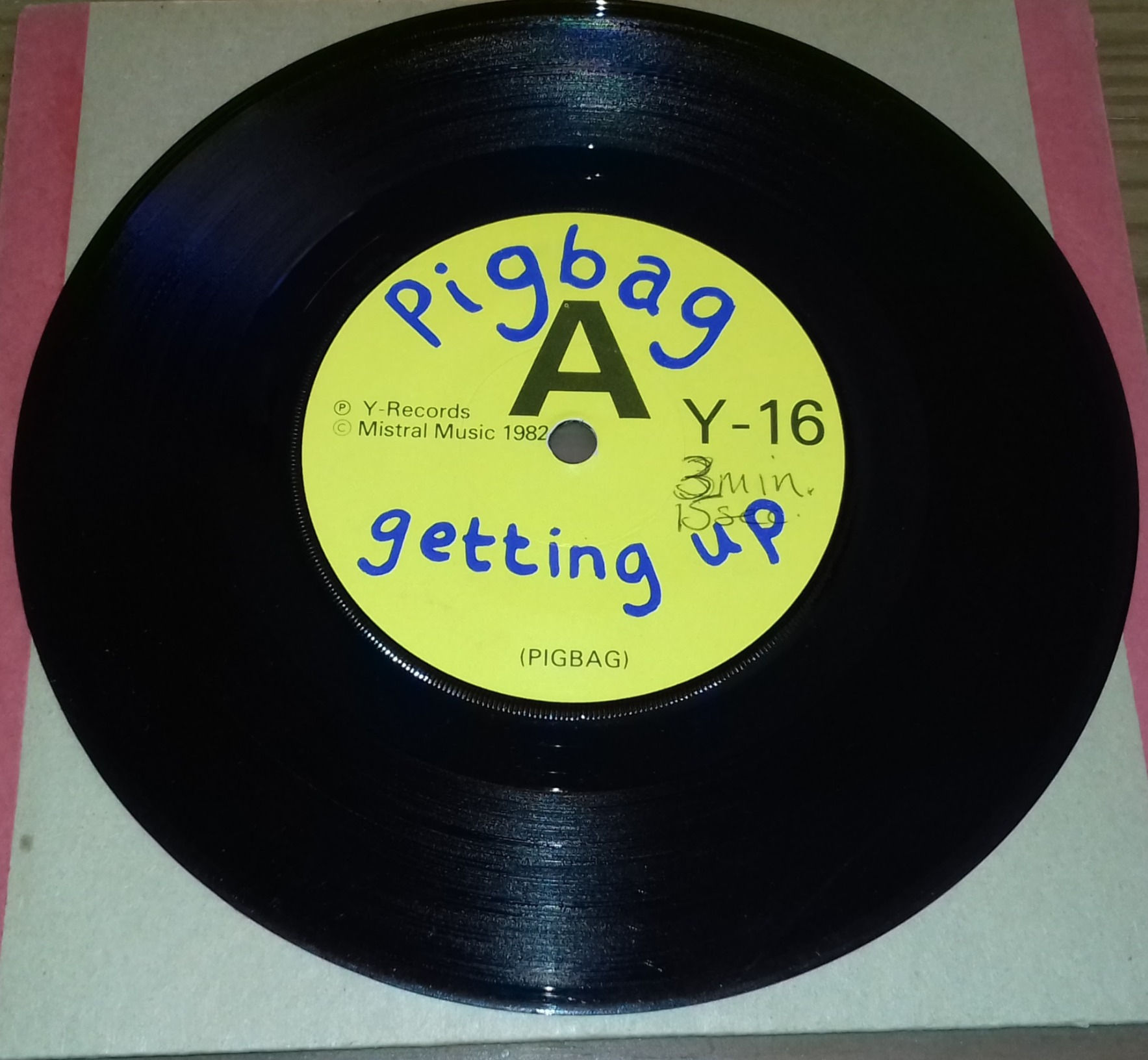 Pigbag - Getting Up (7", Single) (Y Records, Y Records)
