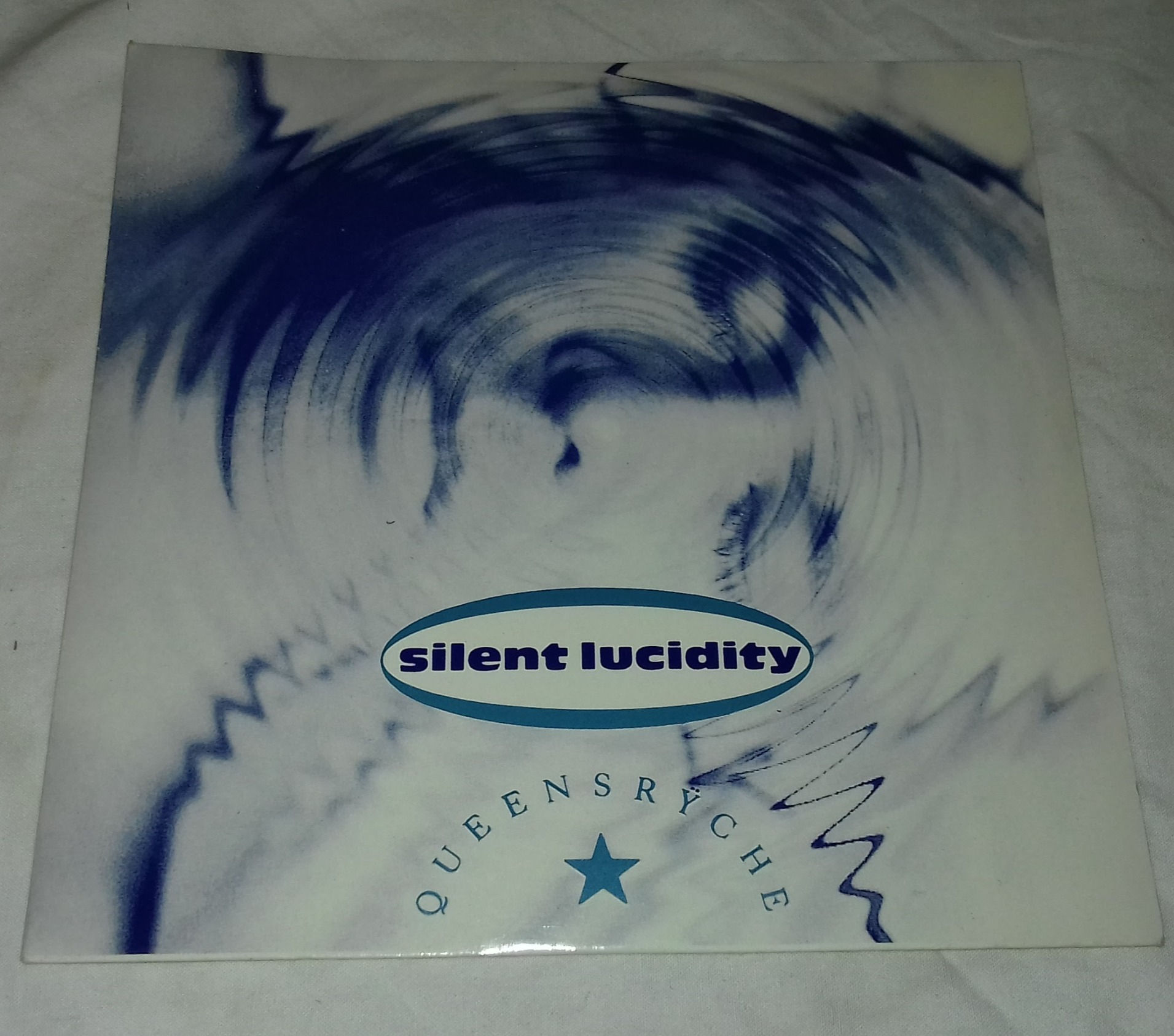 Queensrÿche - Silent Lucidity (7", Single, Sil) (EMI USA, EMI USA)