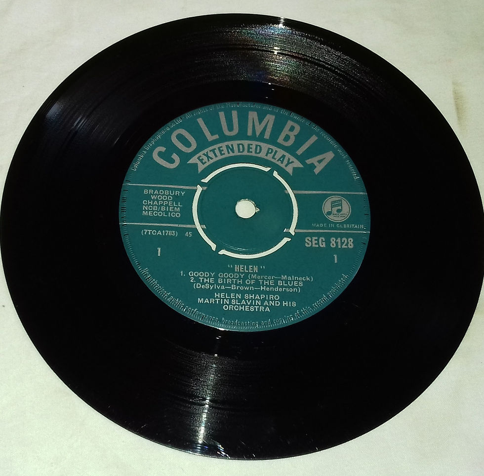 サムネイル： Helen Shapiro, Martin Slavin And His Orchestra - Helen (7", EP, Mono, 2nd) (Col