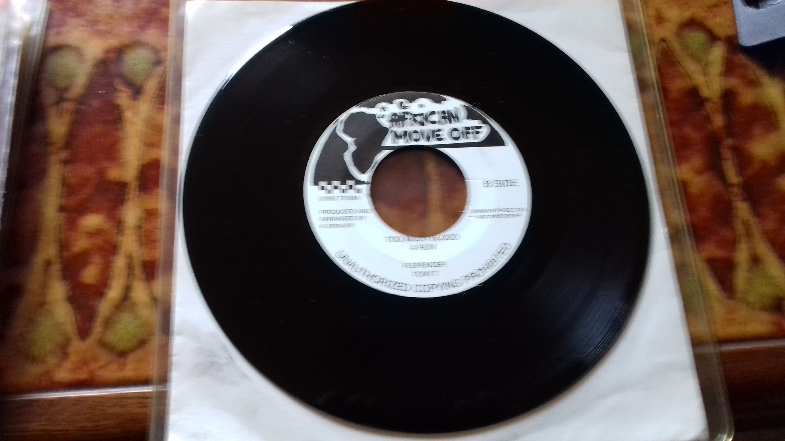 Tony.T* - Stop Boom Up Jah Land (7") (African Move Off)