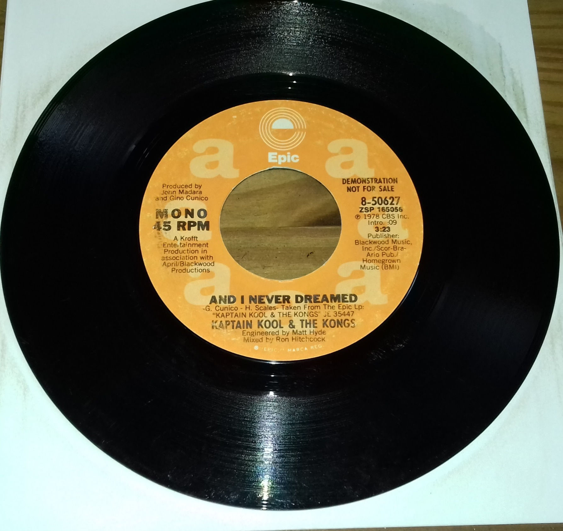 Kaptain Kool & The Kongs - And I Never Dreamed (7", Single, Mono, Promo, Styre