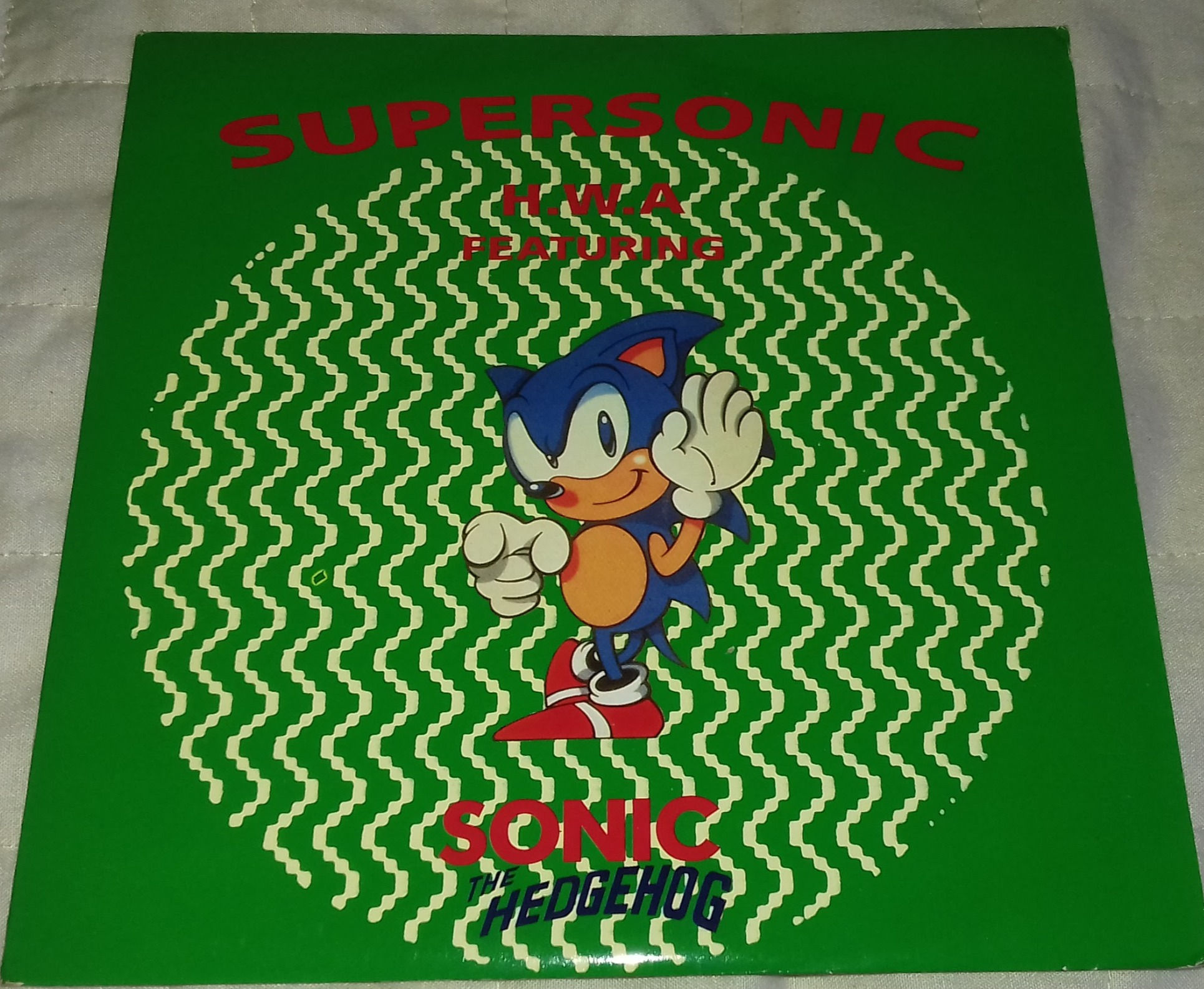 H.W.A. Featuring Sonic The Hedgehog - Supersonic (7") (Internal Affairs Reco