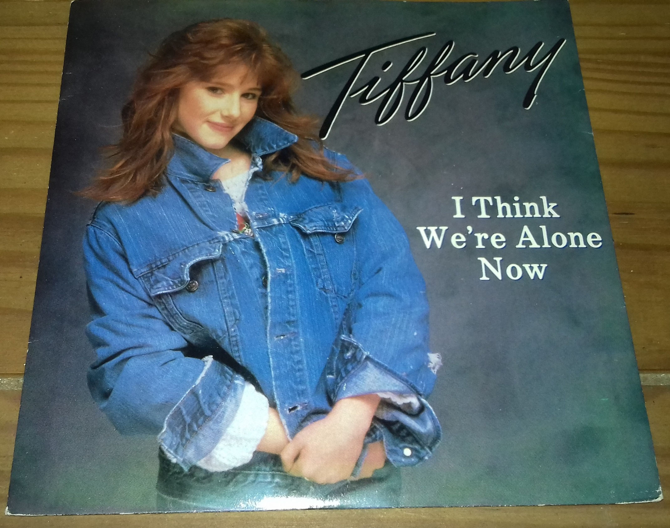 Tiffany - I Think We're Alone Now (7", Single, Sil) (MCA Records)