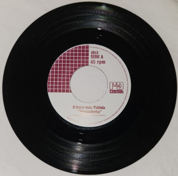 O Cravo Feat. Fabiola - Mundafunka (7") (Far Out Recordings)