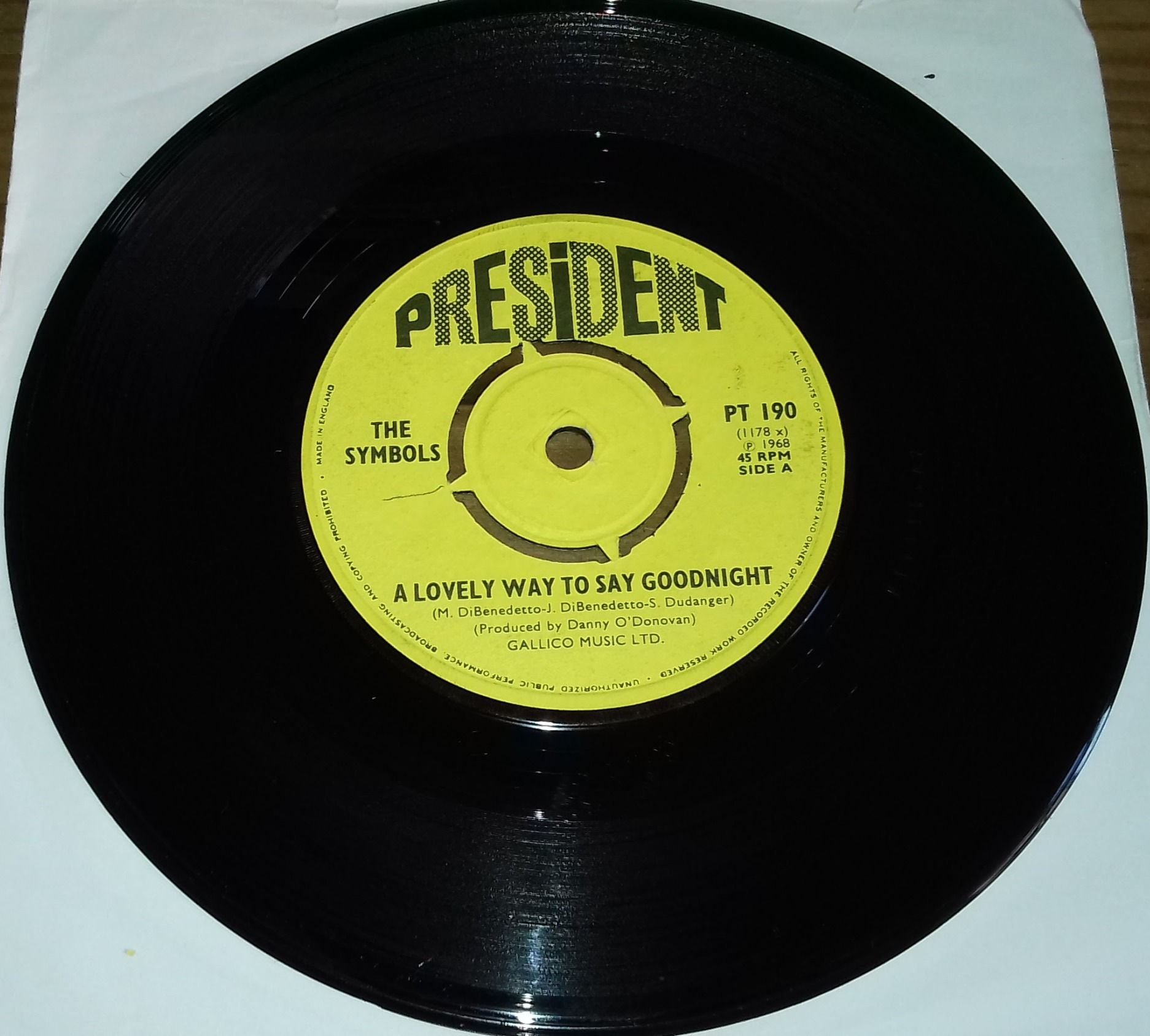 The Symbols - A Lovely Way To Say Goodnight / Pretty City (7", Single) (Presiden
