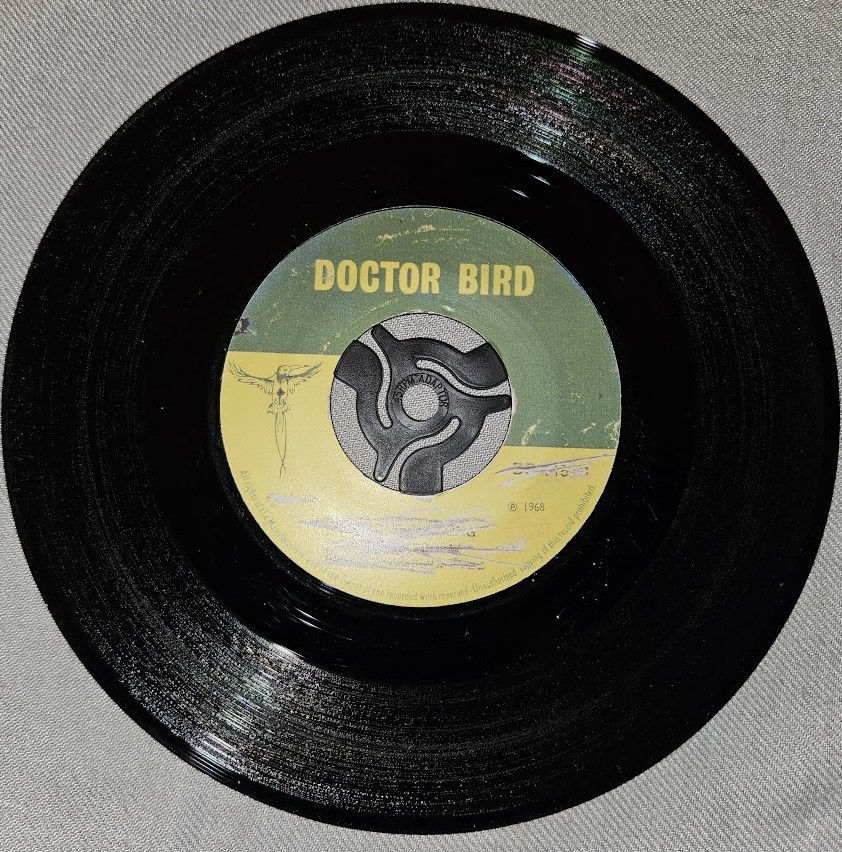 תמונה ממוזערת: Tommy Mc Cook* / Syd Jones & The Troubedours* - Moon Invader / Cardova (7", Sing