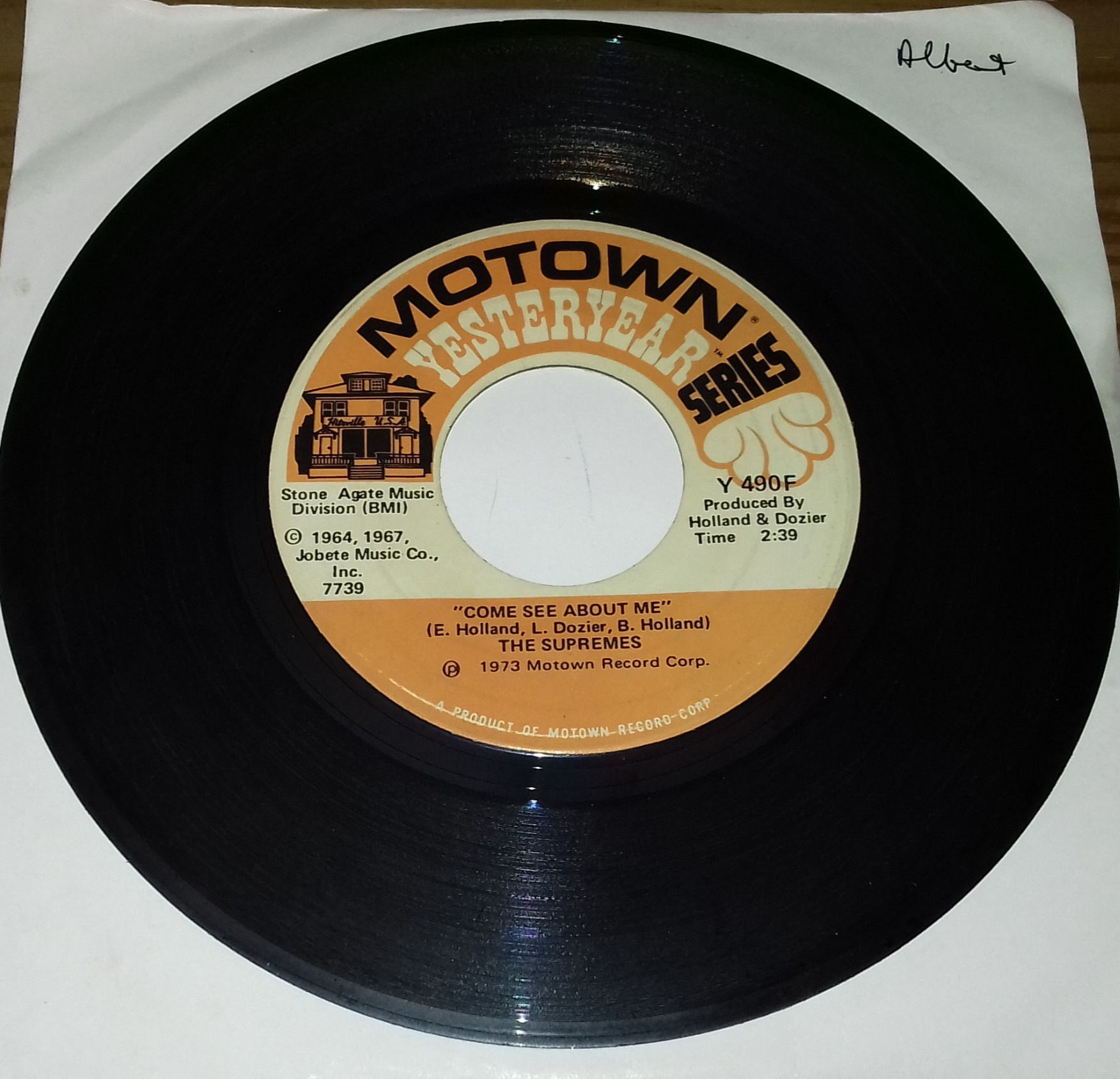 The Supremes - Come See About Me / Love Is Like An Itching In My Heart (7") (Mot