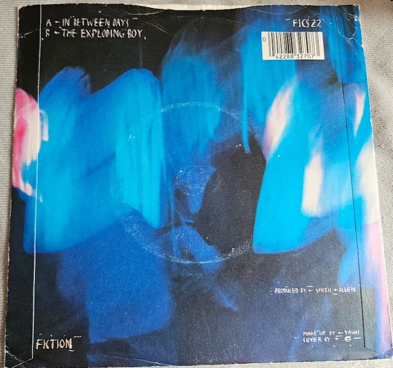Miniature : The Cure - In Between Days (7", Single, RP, Blu) (Fiction Records, Fiction Recor