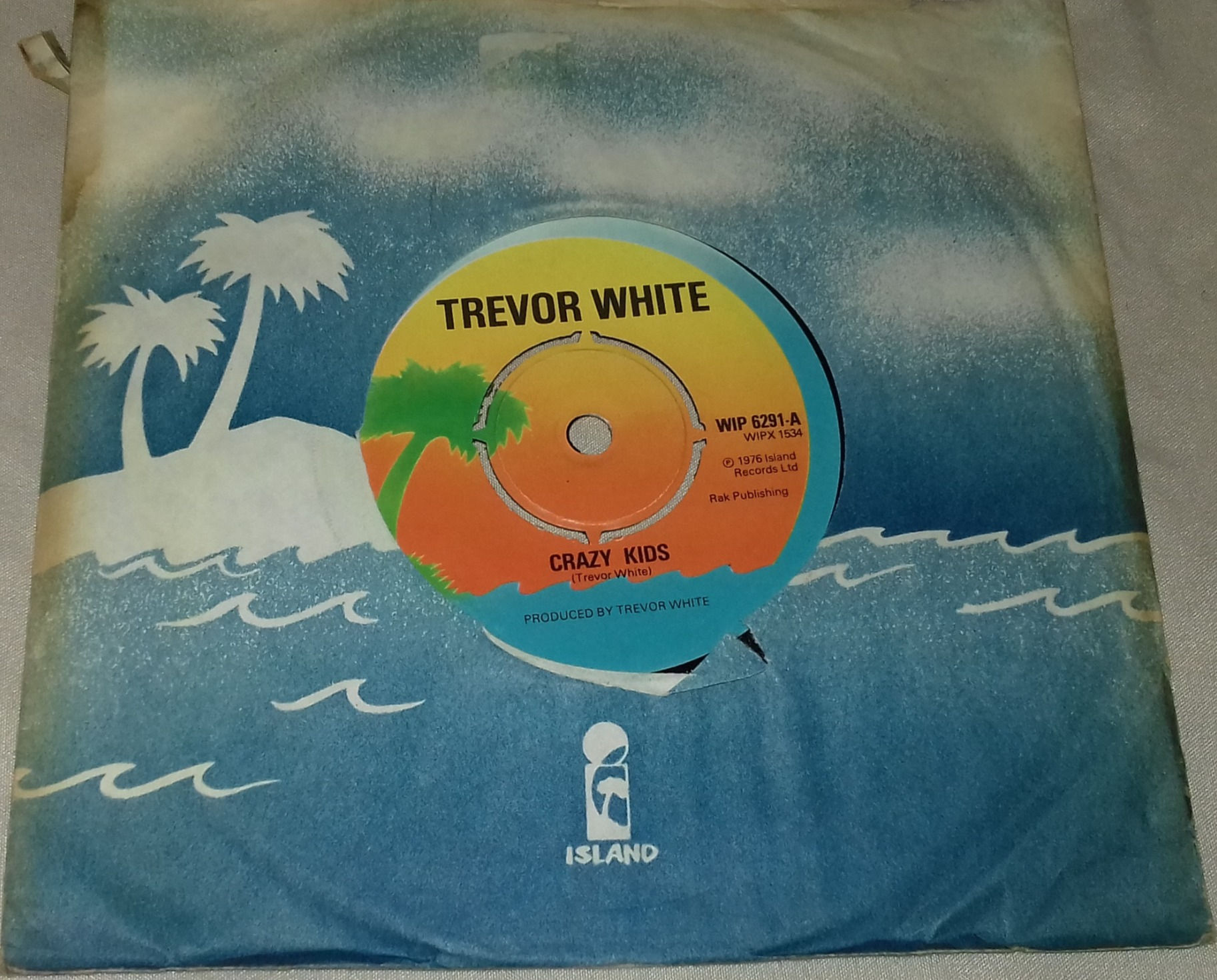 Trevor White - Crazy Kids (7", Single, 4 p) (Island Records)