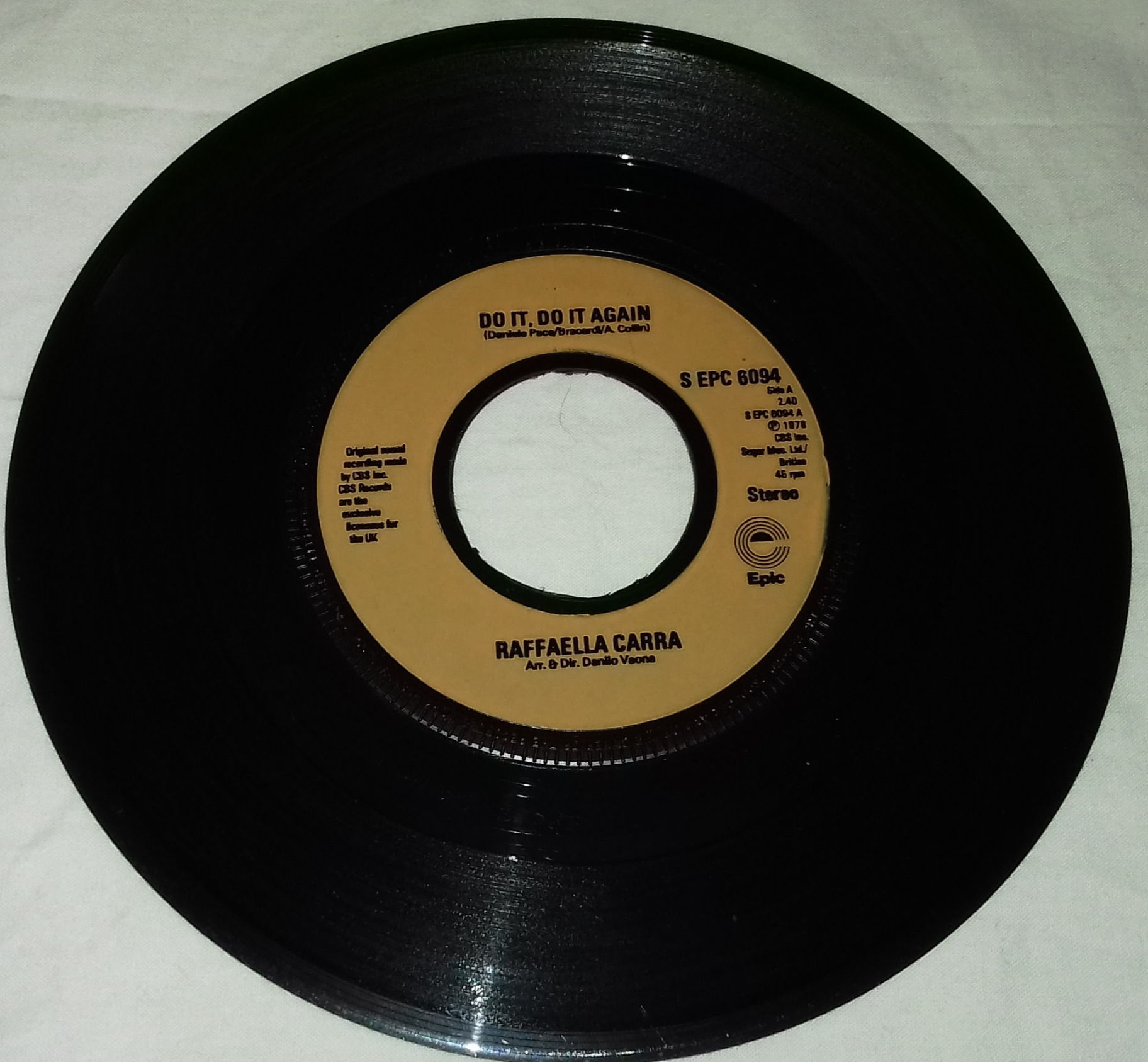 Raffaella Carra* - Do It, Do It Again (7", Single, Bro) (Epic)