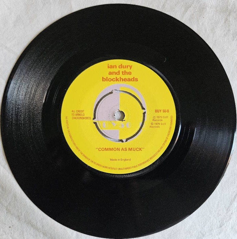 ภาพขนาดย่อ: Ian Dury And The Blockheads - Reasons To Be Cheerful (Part Three) (7", Single, P