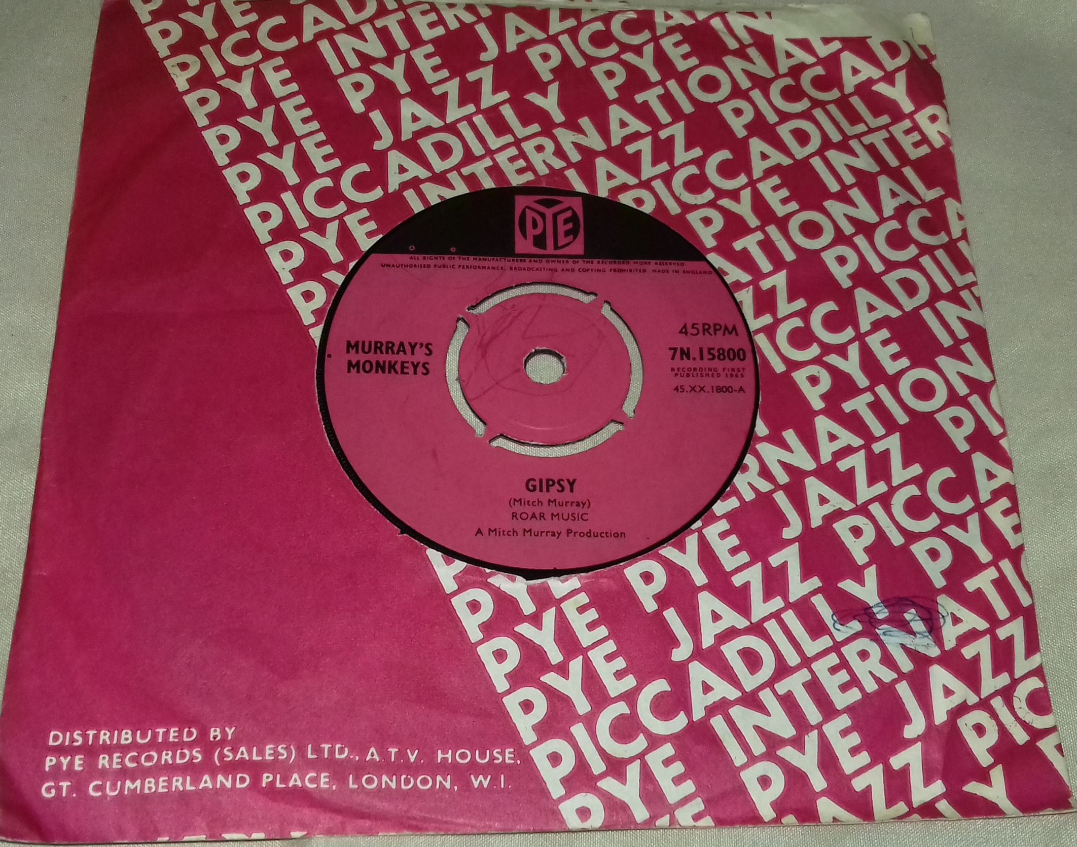 Murray's Monkeys - Gipsy (7", Single) (Pye Records)