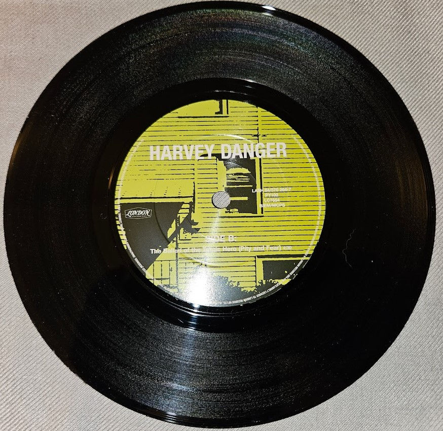 Thumbnail: Harvey Danger  - Flagpole Sitta (7", Single) (Slash)