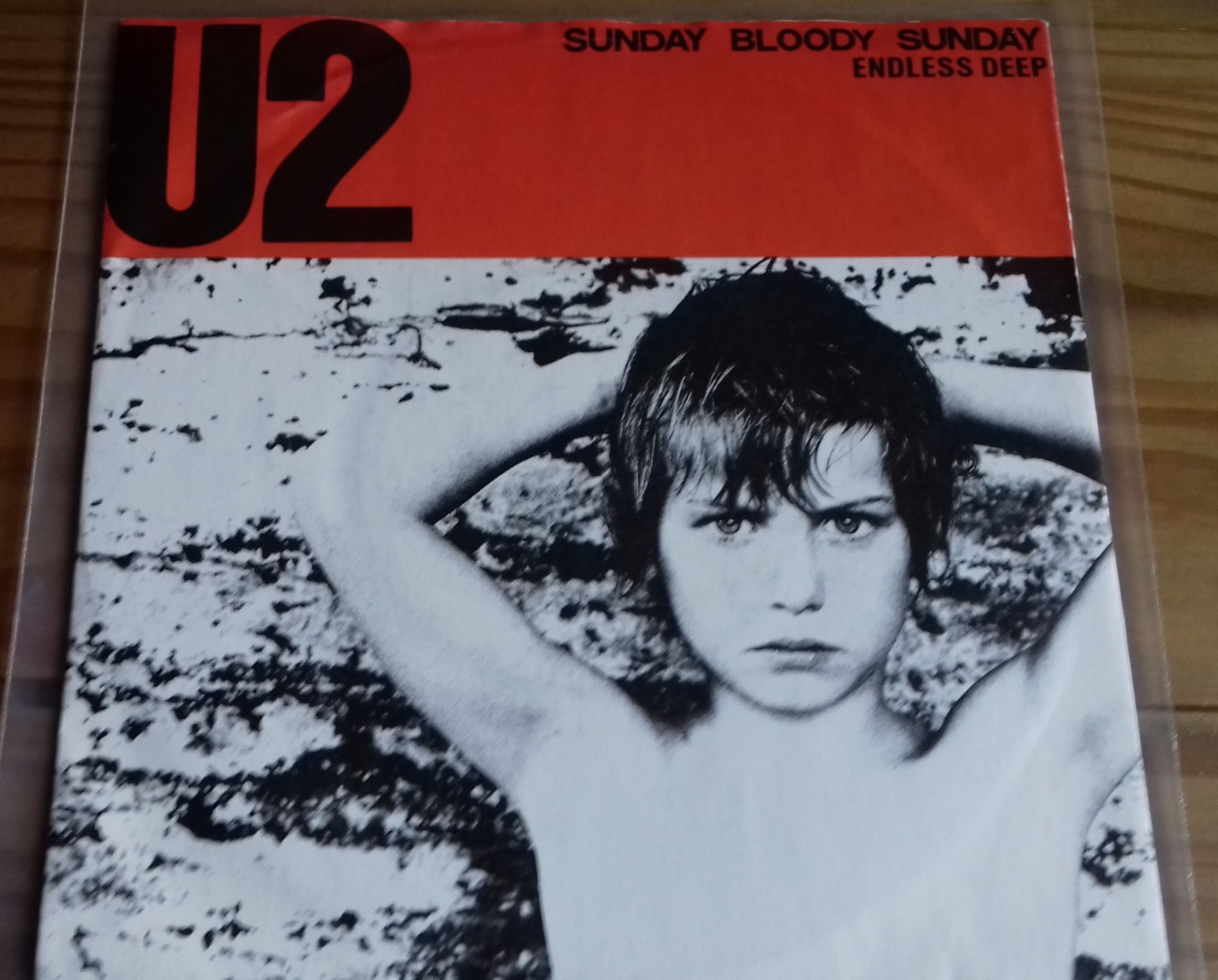 U2 - Sunday Bloody Sunday / Endless Deep (7", Single, Sol) (Island Records)