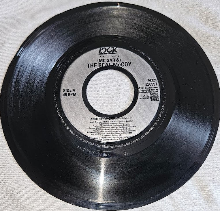 (MC Sar &) The Real McCoy* - Another Night (7", Single) (Logic Records, Logic Re