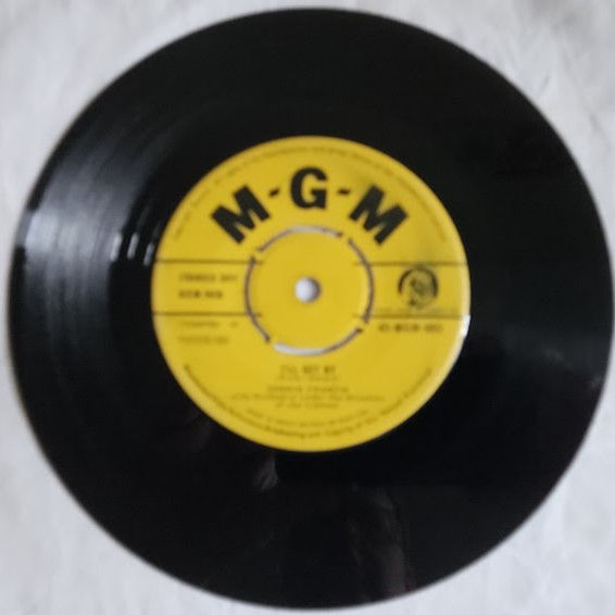 Pikkukuva: Connie Francis - I'll Get By / Fallin' (7") (MGM Records)