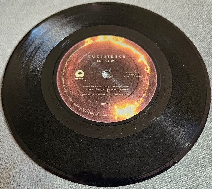 תמונה ממוזערת: Puressence - India (7", Single, Par) (Island Records, Island Records)
