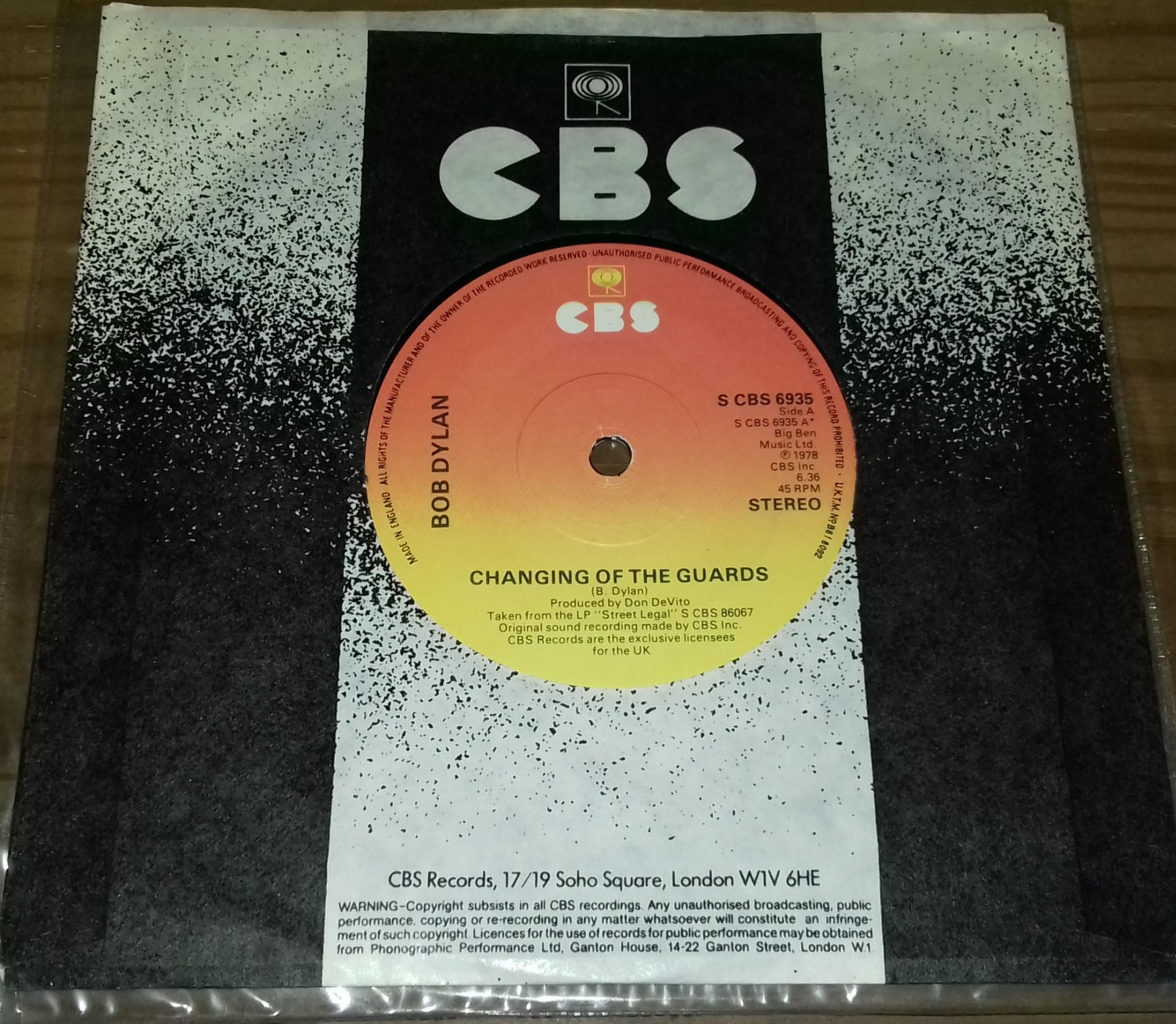Bob Dylan - Changing Of The Guards (7", Single) (CBS)