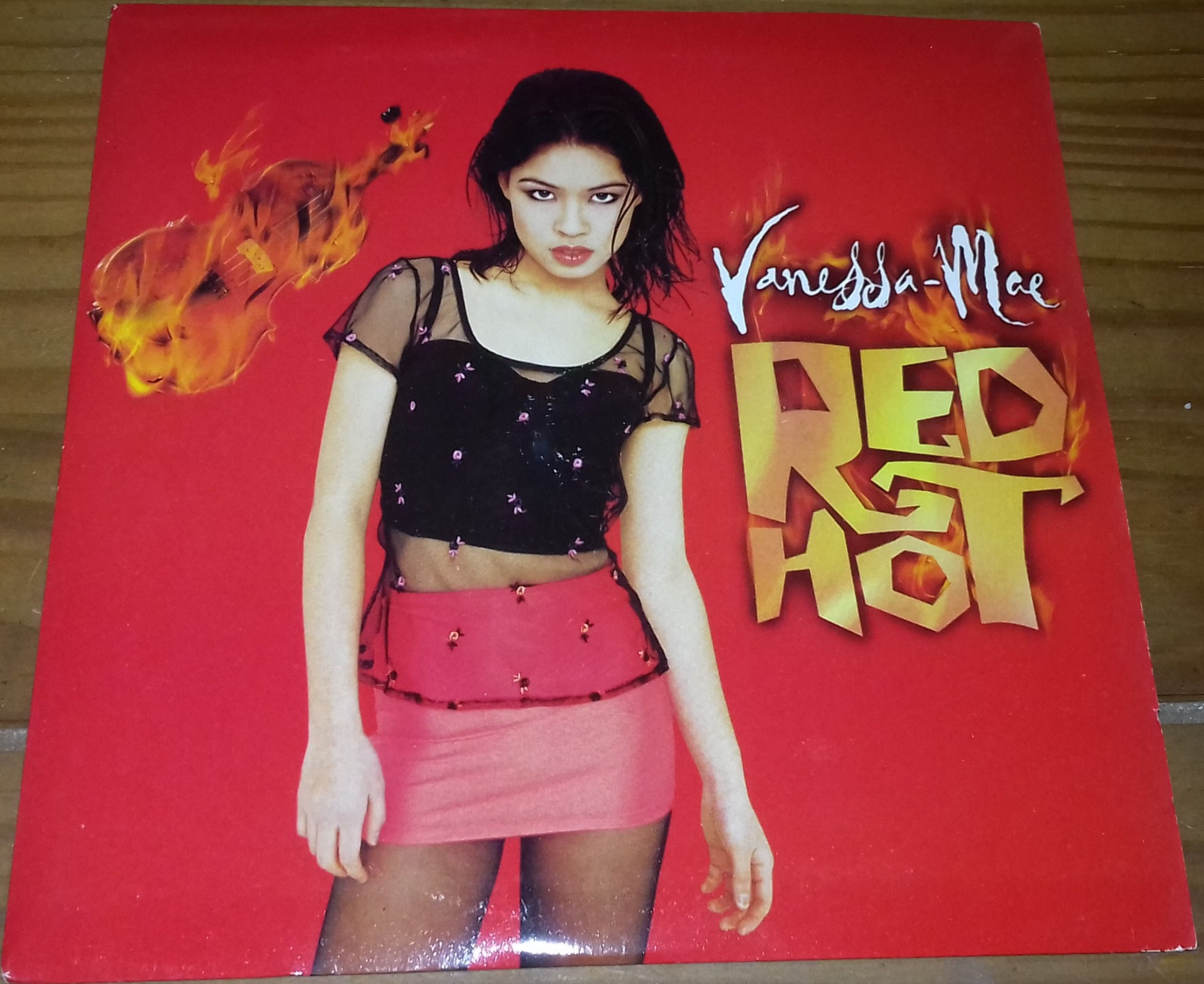 Vanessa-Mae - Red Hot (7") (EMI, EMI)