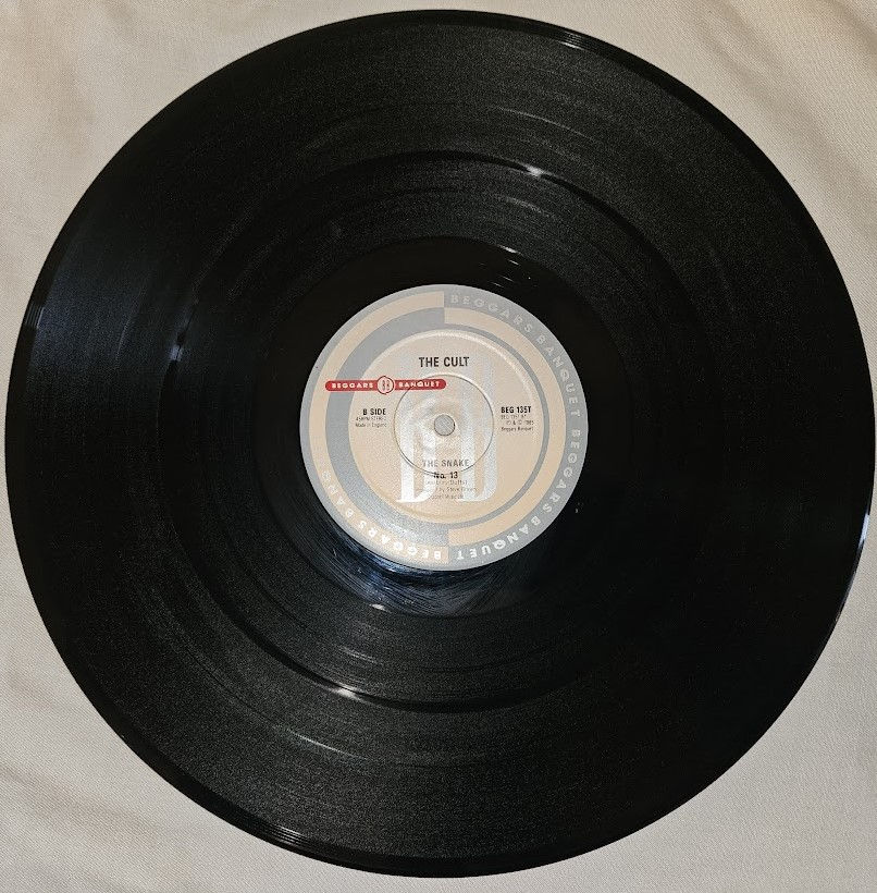 תמונה ממוזערת: The Cult - She Sells Sanctuary (Long Version) (12", Single, RE) (Beggars Banquet