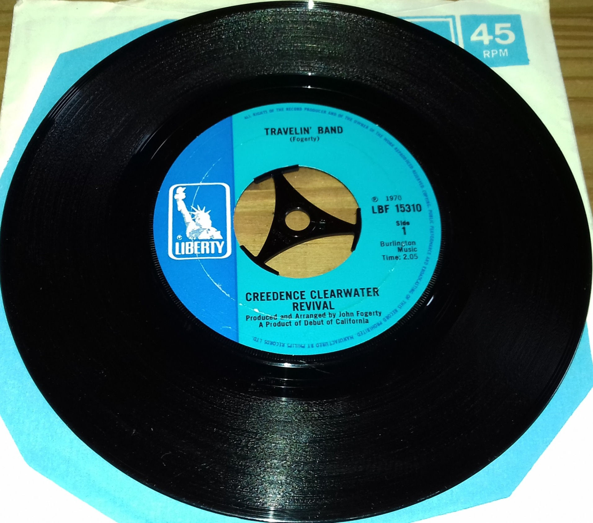 Creedence Clearwater Revival - Travelin' Band (7", Single) (Liberty)