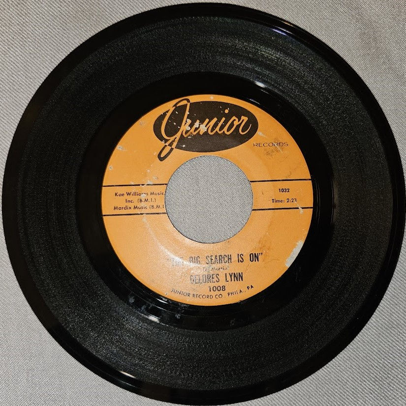 Delores Lynn - The Big Search Is On / Just Tell It Like It Is (7", Single) (Juni