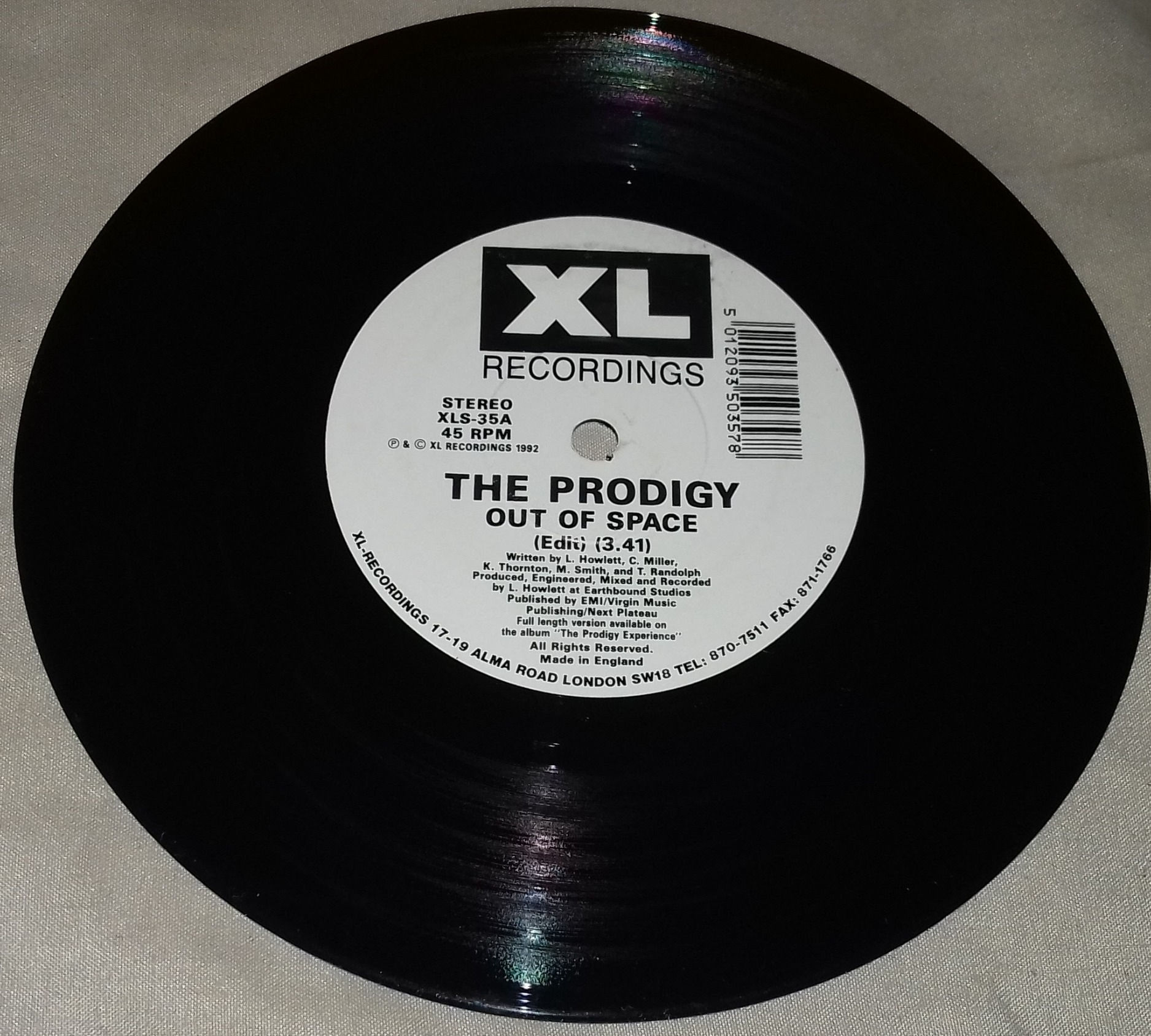 The Prodigy - Out Of Space (7", Single) (XL Recordings)