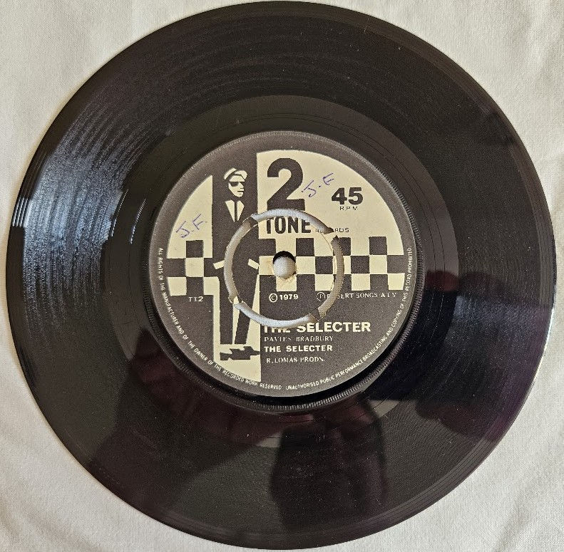 Miniaturbild: The Special A.K.A.*, The Selecter - Gangsters / The Selecter (7", Single, 4-P)