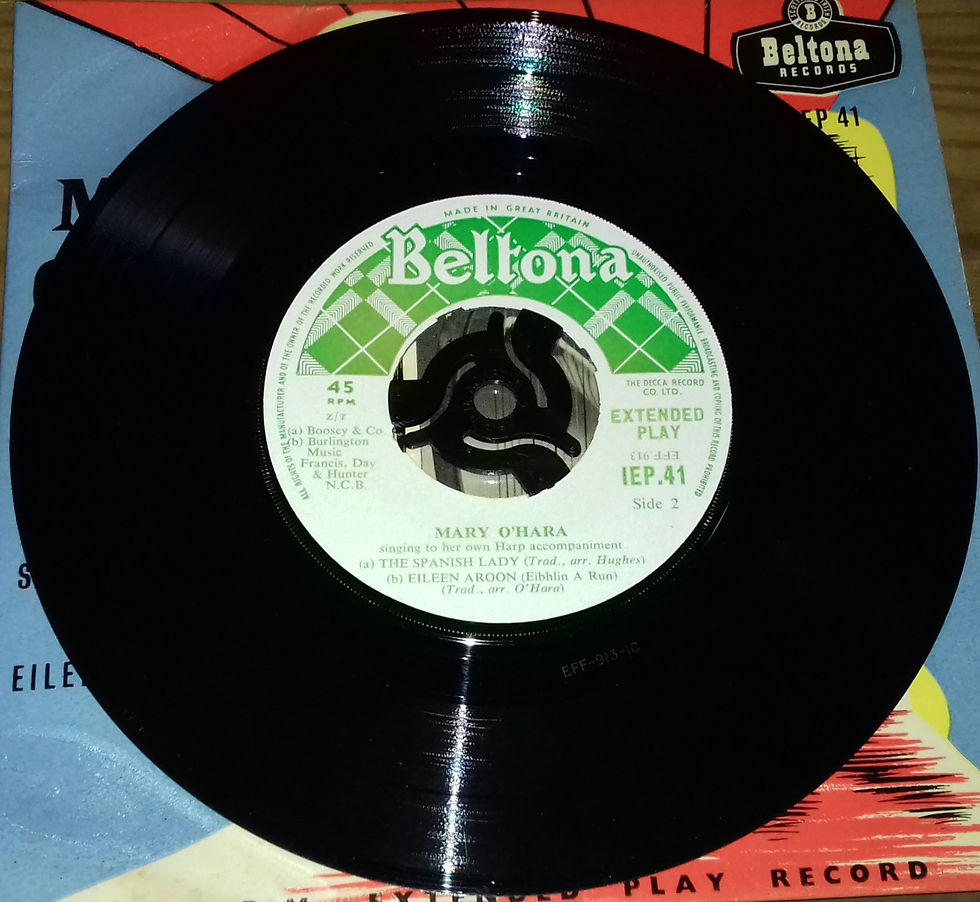 Miniature : Mary O'Hara - Singing To Her Own Harp Accompaniment (7", EP, RE, 4 p) (Beltona,