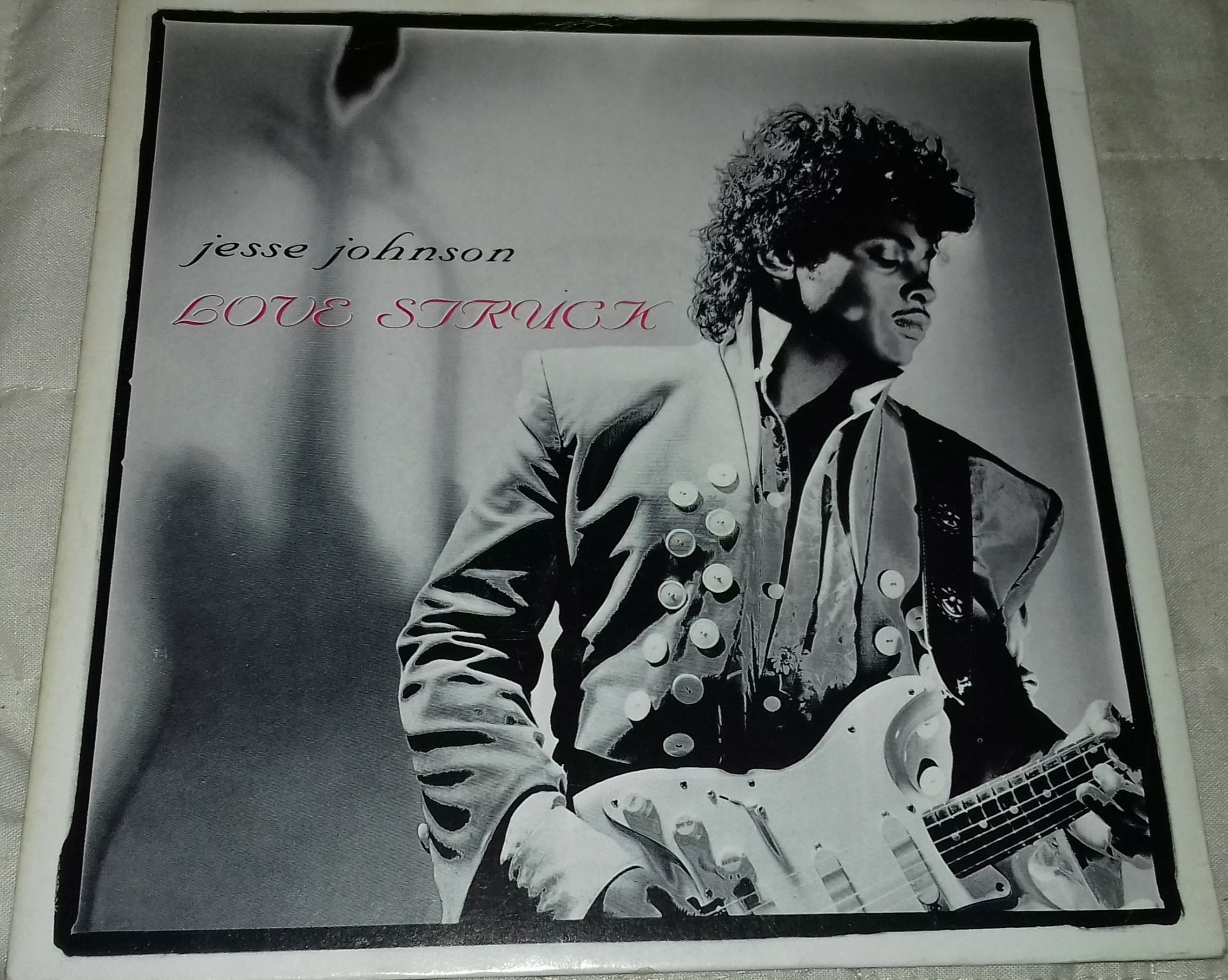 Jesse Johnson - Love Struck (7", Single) (Breakout, A&M Records)