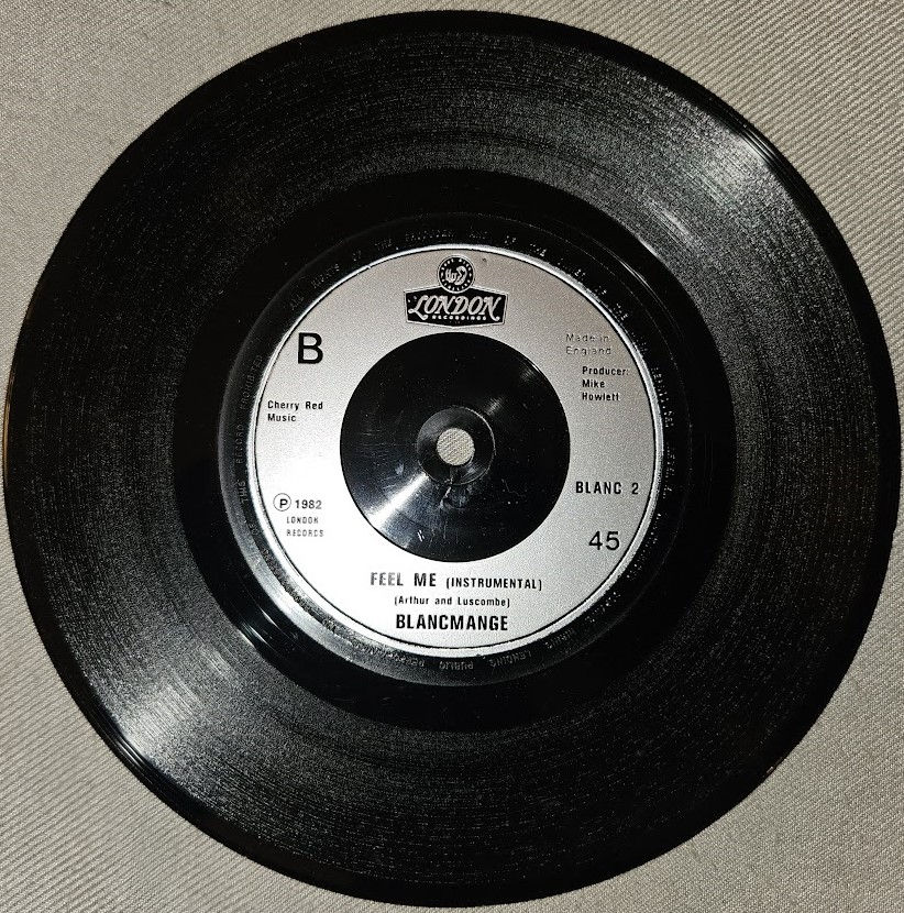 Miniaturbild: Blancmange - Feel Me (7", Single, Sil) (London Records)