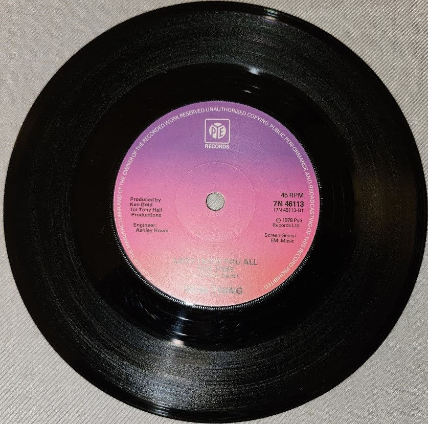 תמונה ממוזערת: Real Thing* - Rainin' Through My Sunshine (7", Promo, Sol) (Pye Records)