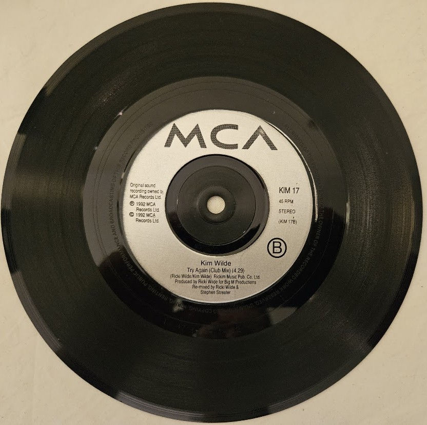 Miniaturbild: Kim Wilde - Who Do You Think You Are? (7", Single) (MCA Records)