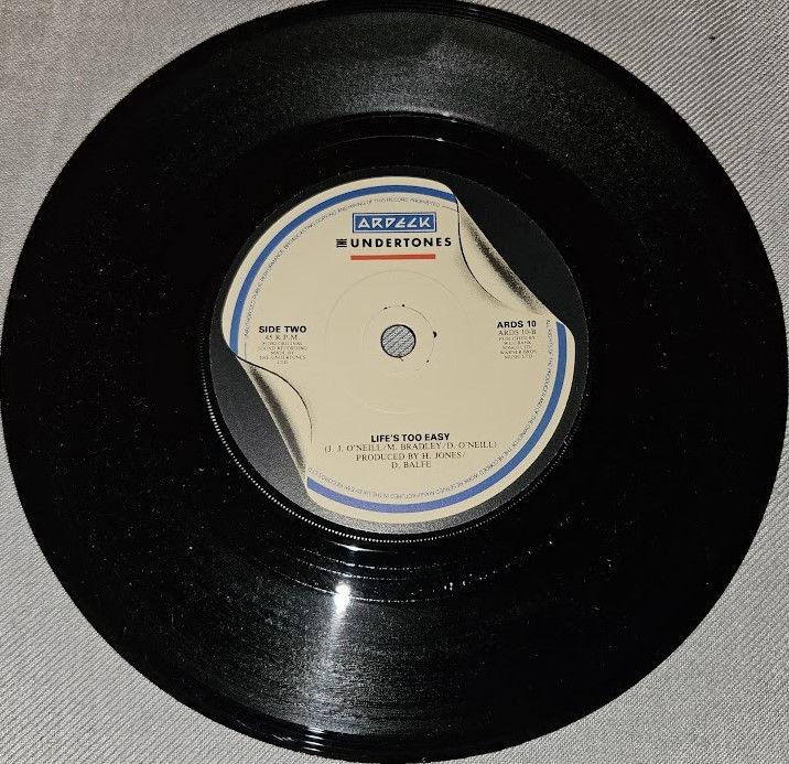 Miniatura: The Undertones - Beautiful Friend (7", Single, Sol) (Ardeck)