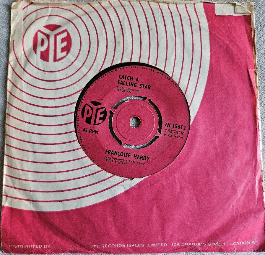 Françoise Hardy - Catch A Falling Star / Only Friends (7", Single) (Pye Records)