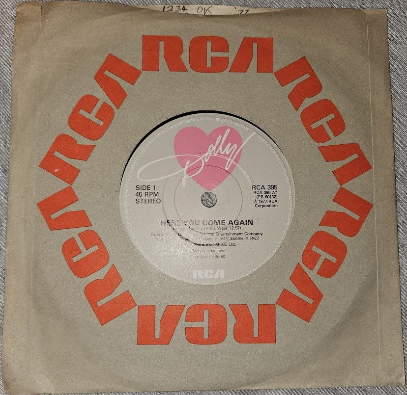 Dolly Parton - Here You Come Again (7", Single, Pos) (RCA, RCA)
