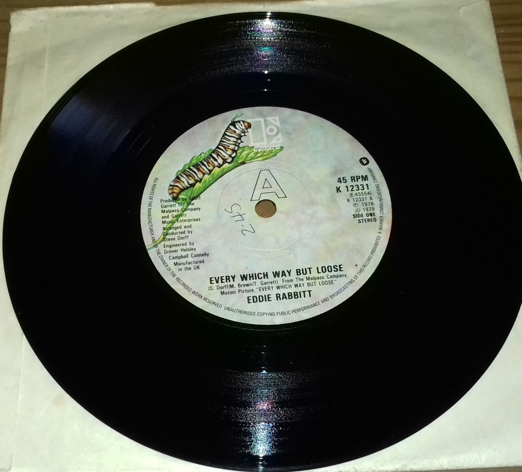 Eddie Rabbitt - Every Which Way But Loose (7") (Elektra)