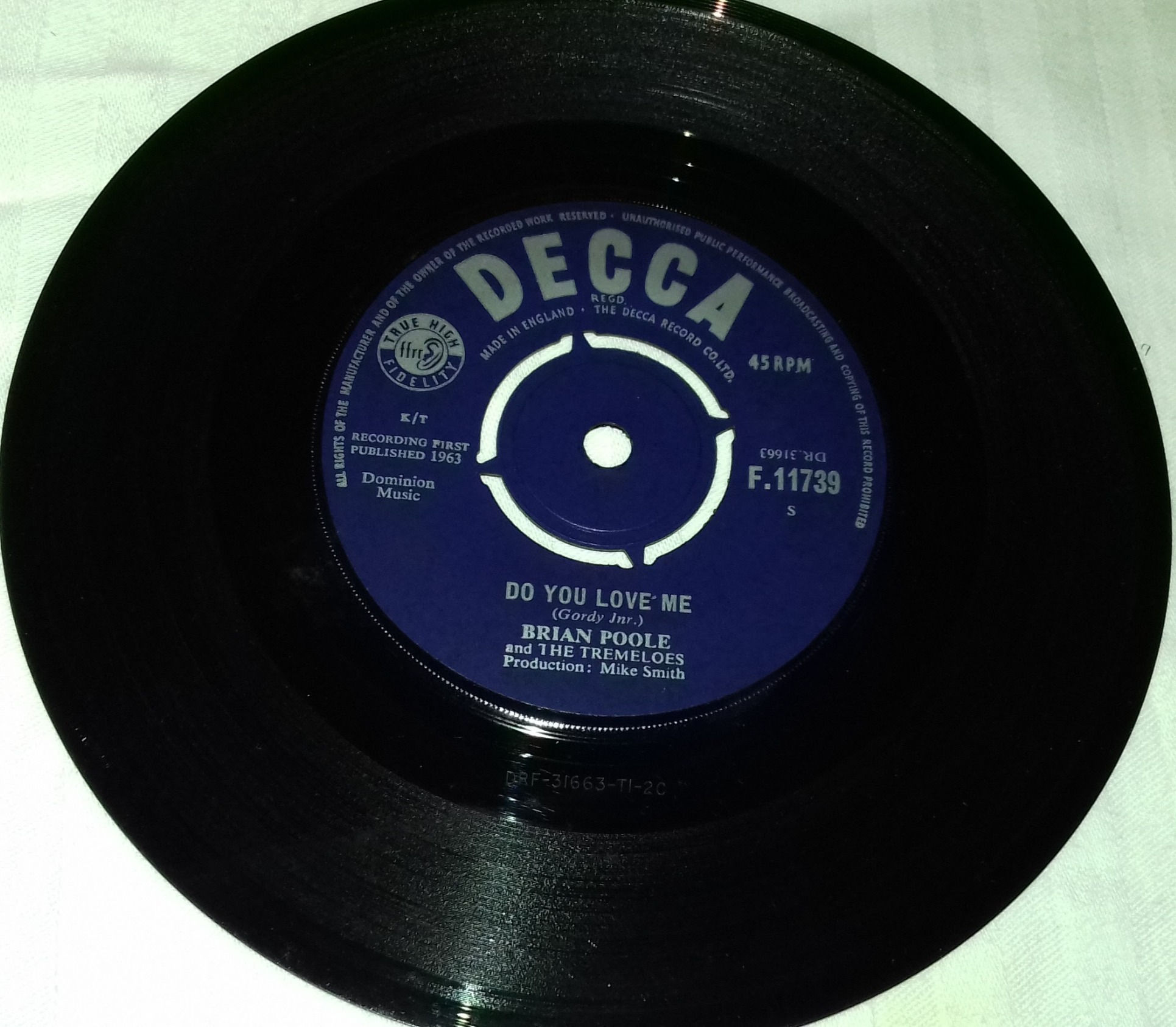 Brian Poole & The Tremeloes - Do You Love Me (7", Single) (Decca)