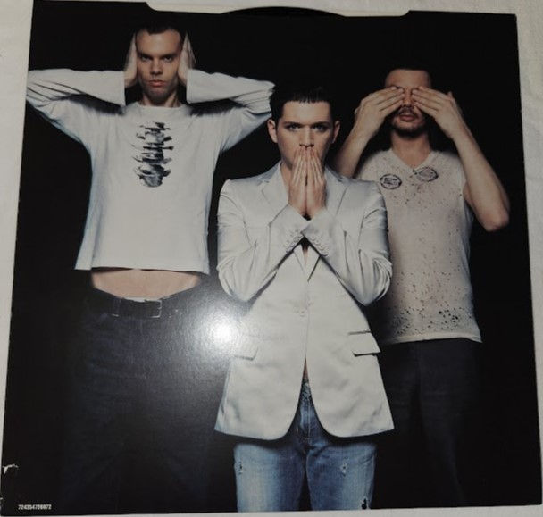 Miniatyrbild: Placebo - This Picture (7", Single) (Elevator Music (4), Hut Recordings)